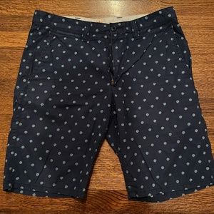 Dockers 32 Khaki Patterned Shorts